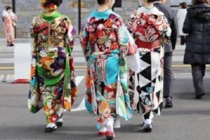 振袖姿　二十歳のつどい会場