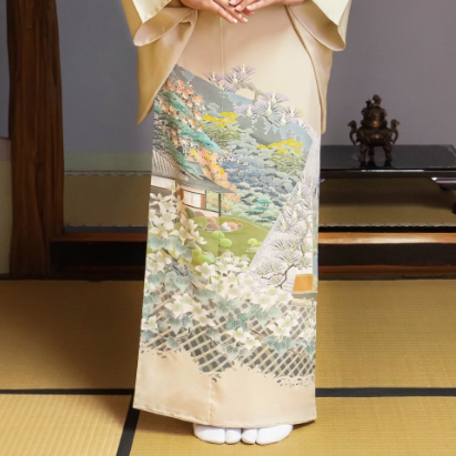 色留袖