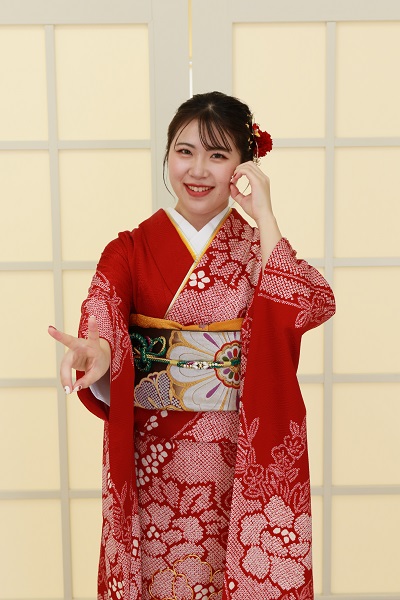 成人式 ママ振り 前撮り 赤振袖
絞り